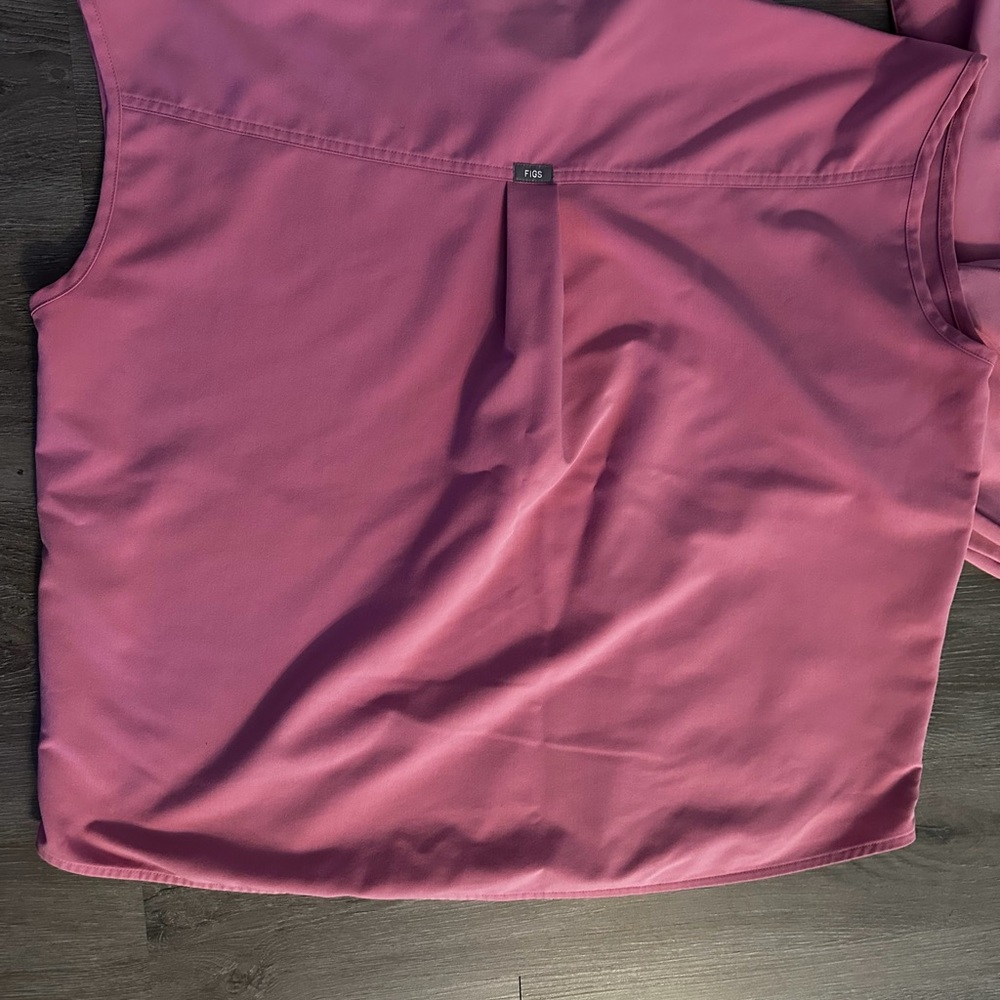 Figs XL Rafaela Top in Chalk Pink